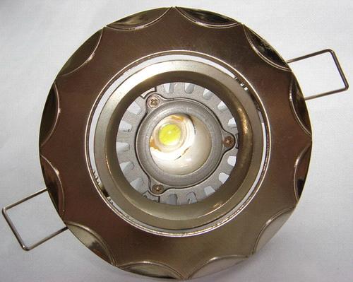 LED Recessed Swivel Light